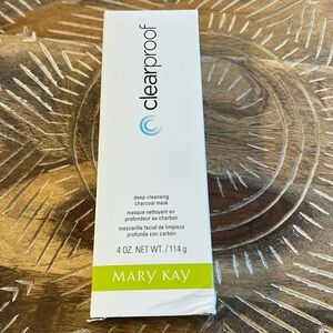 Mary Kay clear proof deep cleansing, charcoal mask
New in box
